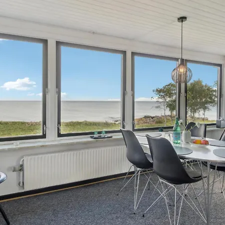 Beautiful In With House Sea View Holiday home